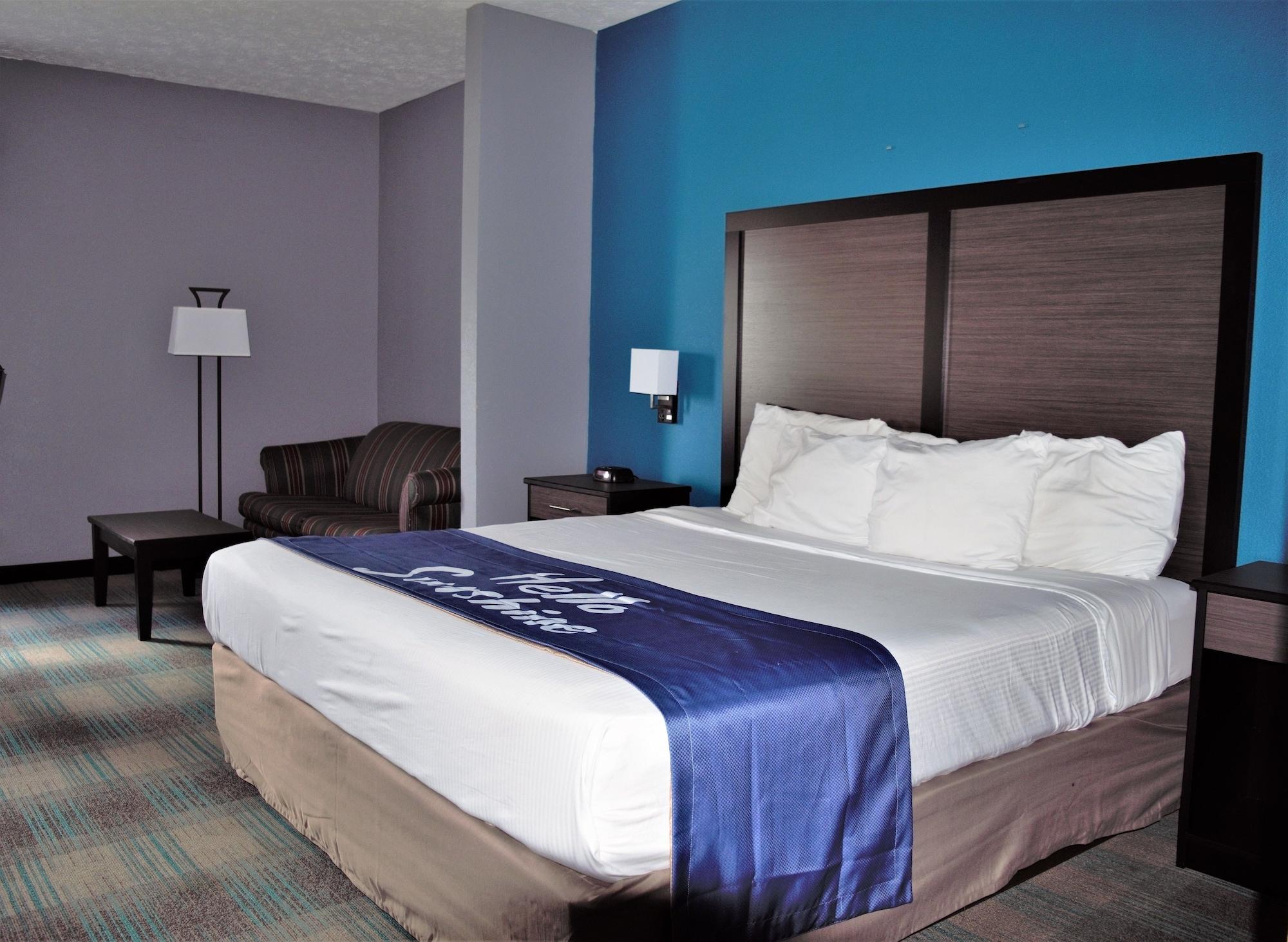 Days Inn By Wyndham Montgomery Exterior photo